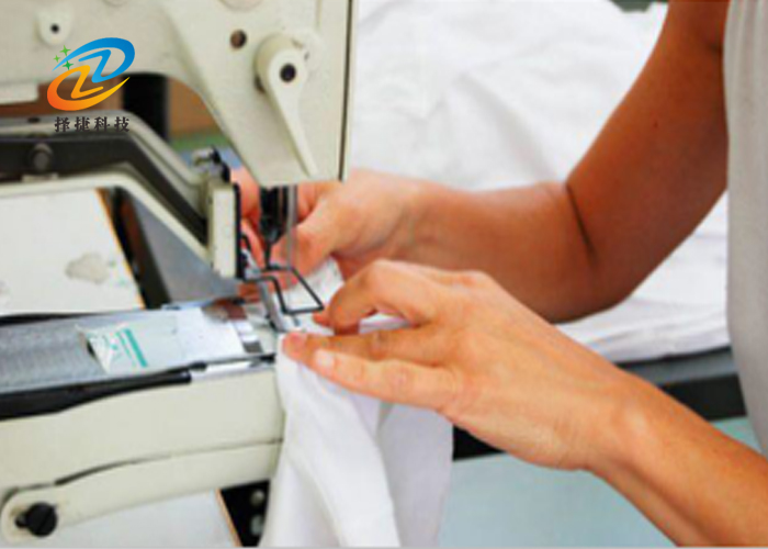 UHF RFID 洗滌標(biāo)簽RI-X012 87*17mm產(chǎn)品實(shí)拍展示圖三